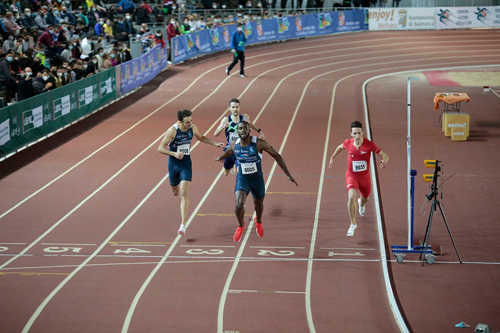 Bruno Hortelano, ilustres integrantes del 4x400, junto al salmantino Álvaro de Arriba, los grandes protagonistas de la tarde de atletismo en la Carlos Gil Pérez