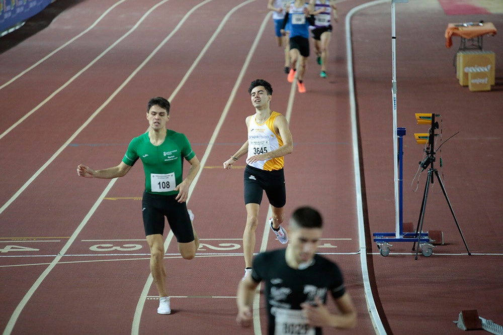 Bruno Hortelano, ilustres integrantes del 4x400, junto al salmantino Álvaro de Arriba, los grandes protagonistas de la tarde de atletismo en la Carlos Gil Pérez