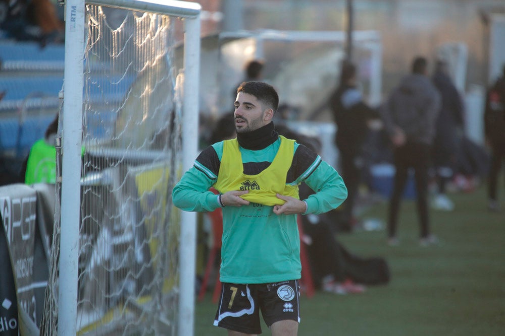 Espectacular remontada final de Unionistas ante el Rayo Majadahonda para volver al play-off (2-1)