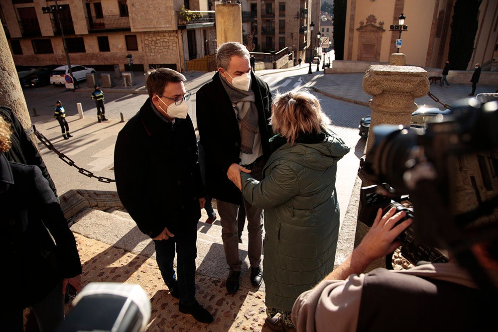 El candidato del PSOE a la Presidencia de la Junta ha visitado Salamanca junto a José Luis Rodríguez Zapatero y ha indicado que aprobará un fondo de 163 millones para ayudar a autónomos y empresas, y creará un instituto financiero público