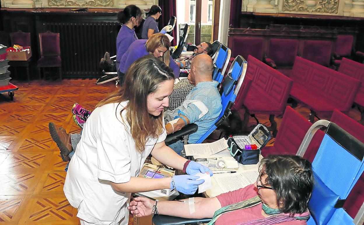 Maratón de donación de sangre en la Diputación de Palencia en diciembre de 2019.