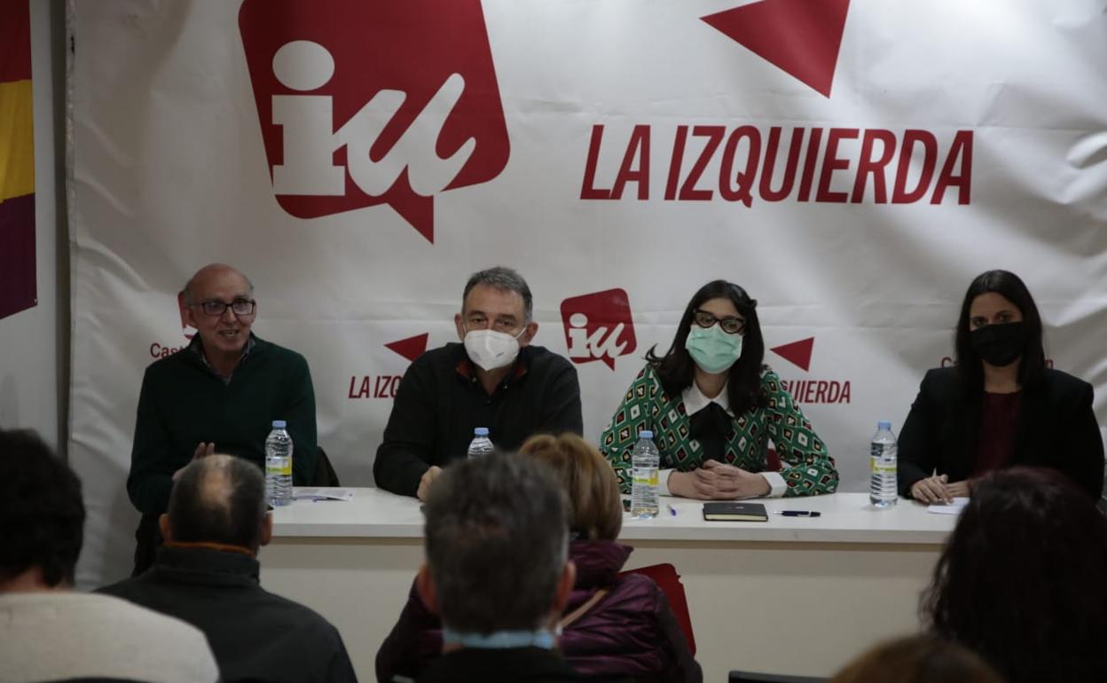 Rueda de prensa de esta mañana en la sede de Izquierda Unida en Salamanca. 