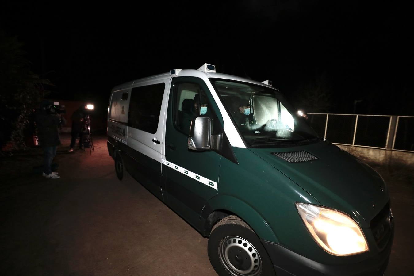 Fotos: Los buzos inician en el Duero la búsqueda de la joven Esther López, desaparecida en Traspinedo