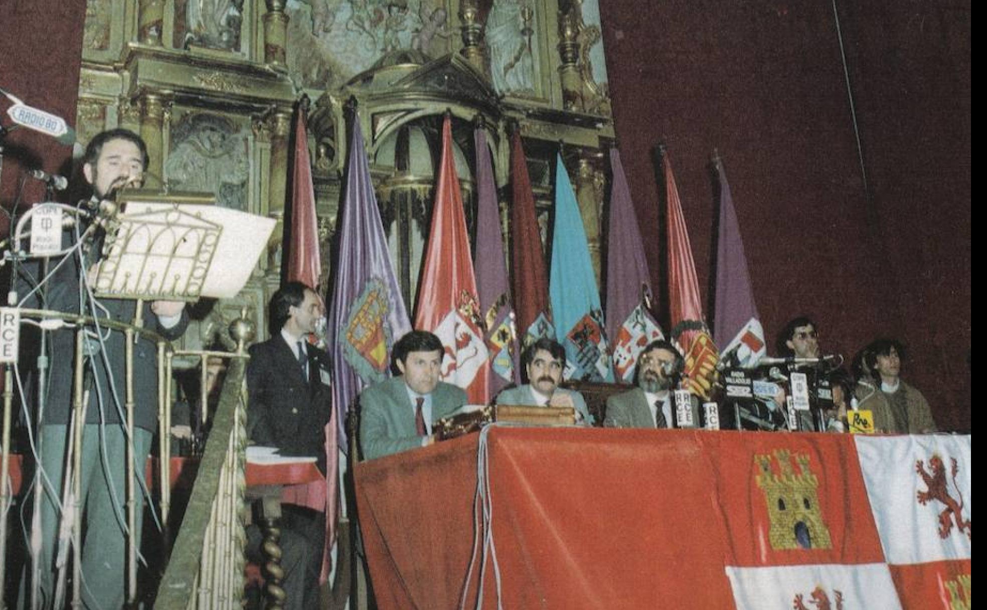 Investidura de Demetrio Madrid como presidente de la Junta en Tordesillas, el 23 de julio de 1983.