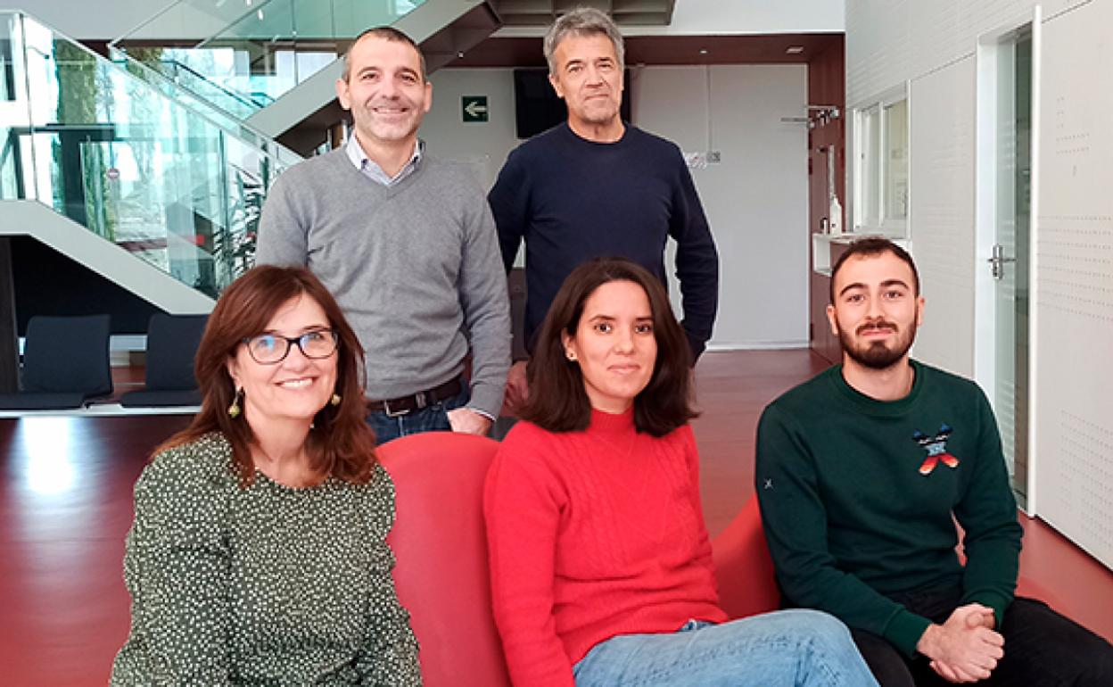 Investigadores del nuevo estudio del Instituto de Biología Funcional y Genómica. 