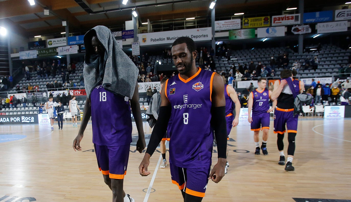 EasyCharger Palencia Baloncesto 74 - 83 C.B Prat