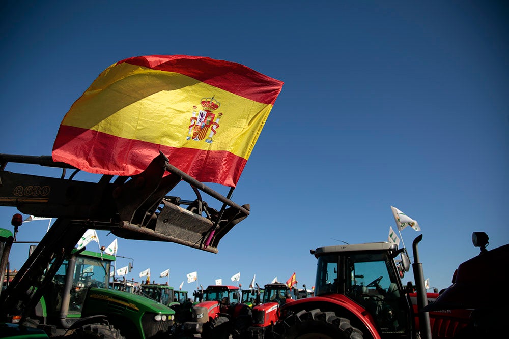Cientos de tractores y miles de personas 'toman' Salamanca para exigir rentabilidad en el campo