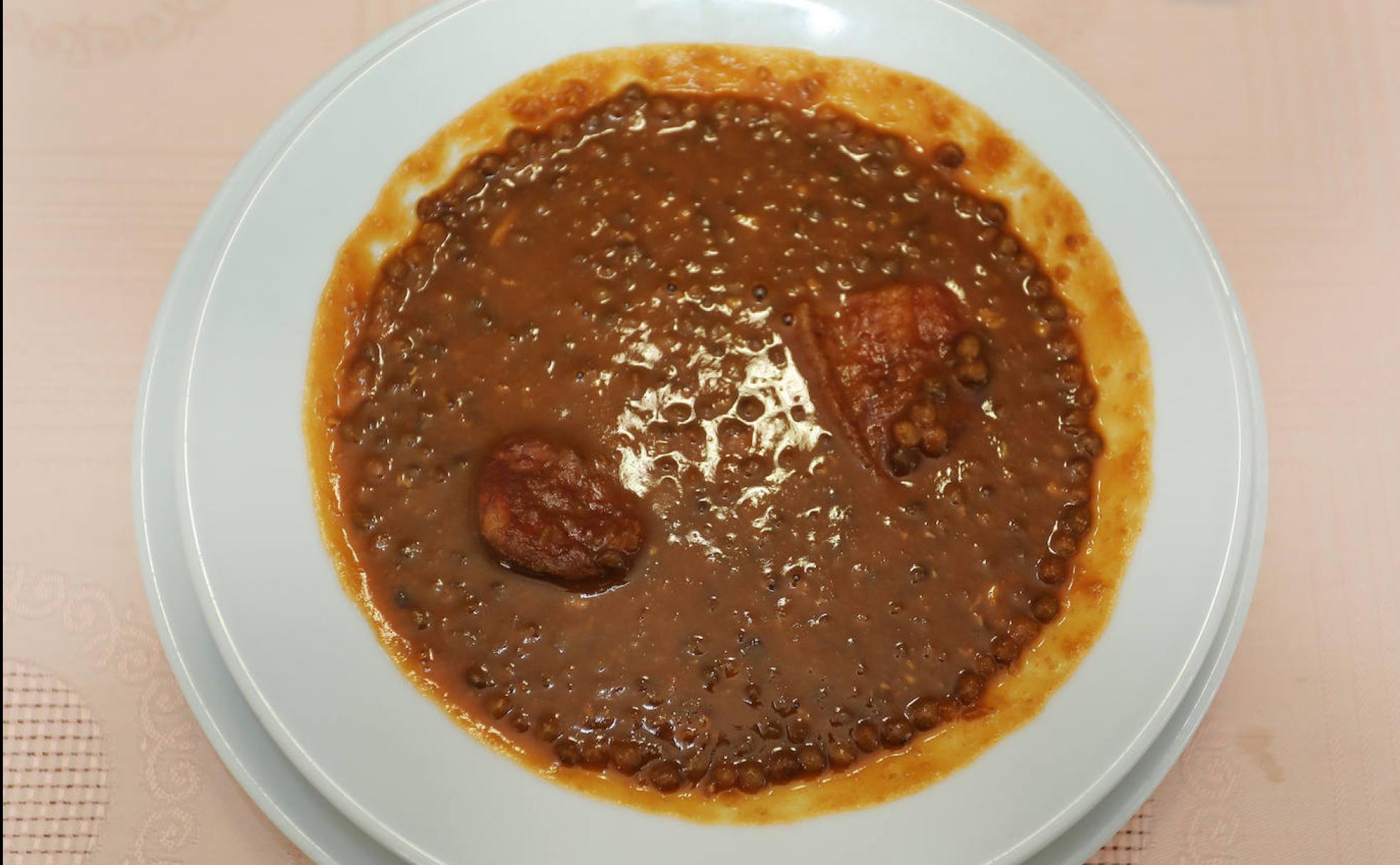 Un suculento plato de lentejas. 