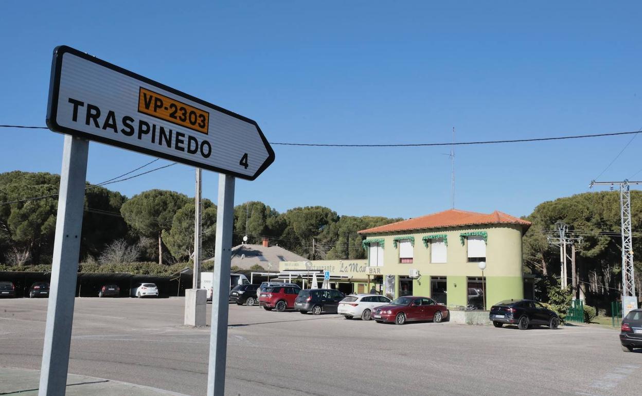 Cámaras y fachada del restaurante La Maña en Traspinedo, Valladolid. 