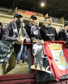 Imagen secundaria 2 - Un chispazo riojano tumba a un Unionistas frenado en la segunda fiesta del fútbol popular (1-0)