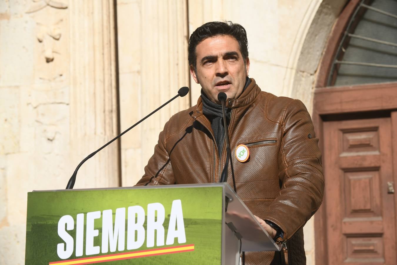 Fotos: Mitin de Vox en Valladolid con la diputada Macarena Olona