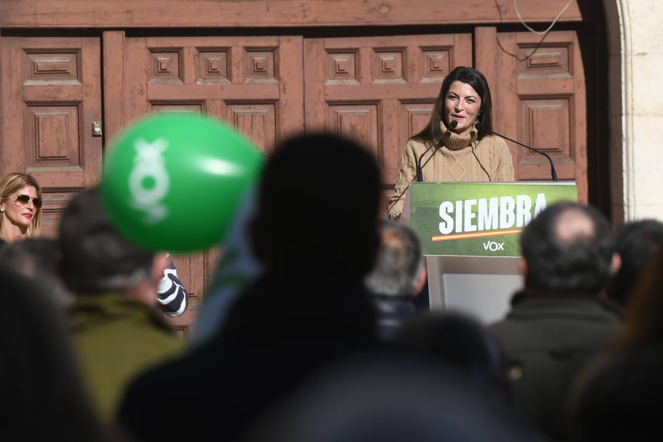 Fotos: Mitin de Vox en Valladolid con la diputada Macarena Olona