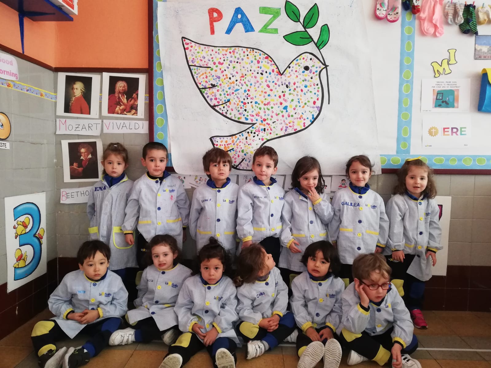 El colegio de las Jesuitinas celebra el Día de la Paz. 