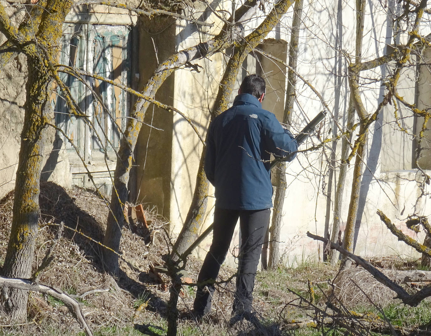 Fotos: Los Geas y guías caninos buscan a Esther López en pozos de Traspinedo