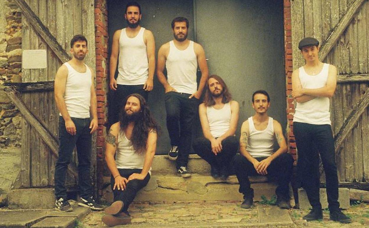 Los integrantes de La M. O. D. A. 