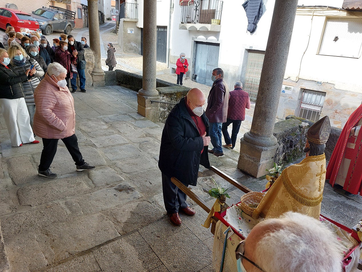 Santibáñez de la Sierra enviará la recaudación del ofertorio de San Blas a La Palma