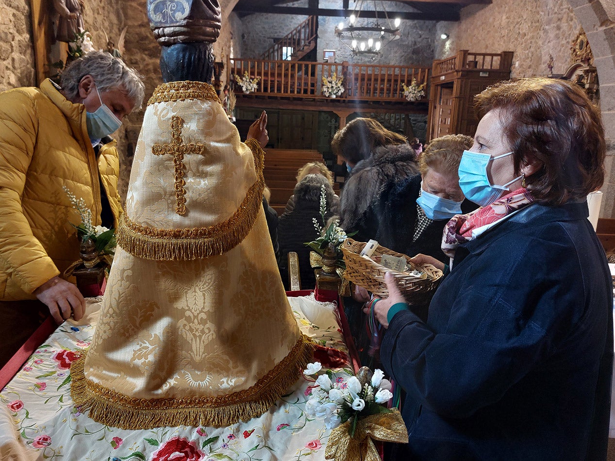 Santibáñez de la Sierra enviará la recaudación del ofertorio de San Blas a La Palma