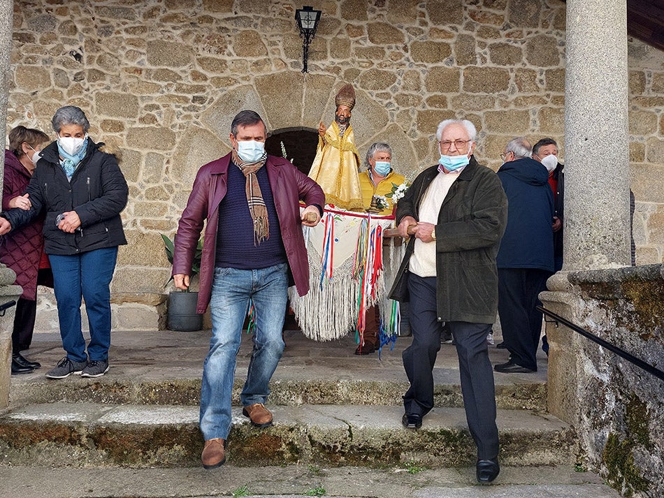 Santibáñez de la Sierra enviará la recaudación del ofertorio de San Blas a La Palma