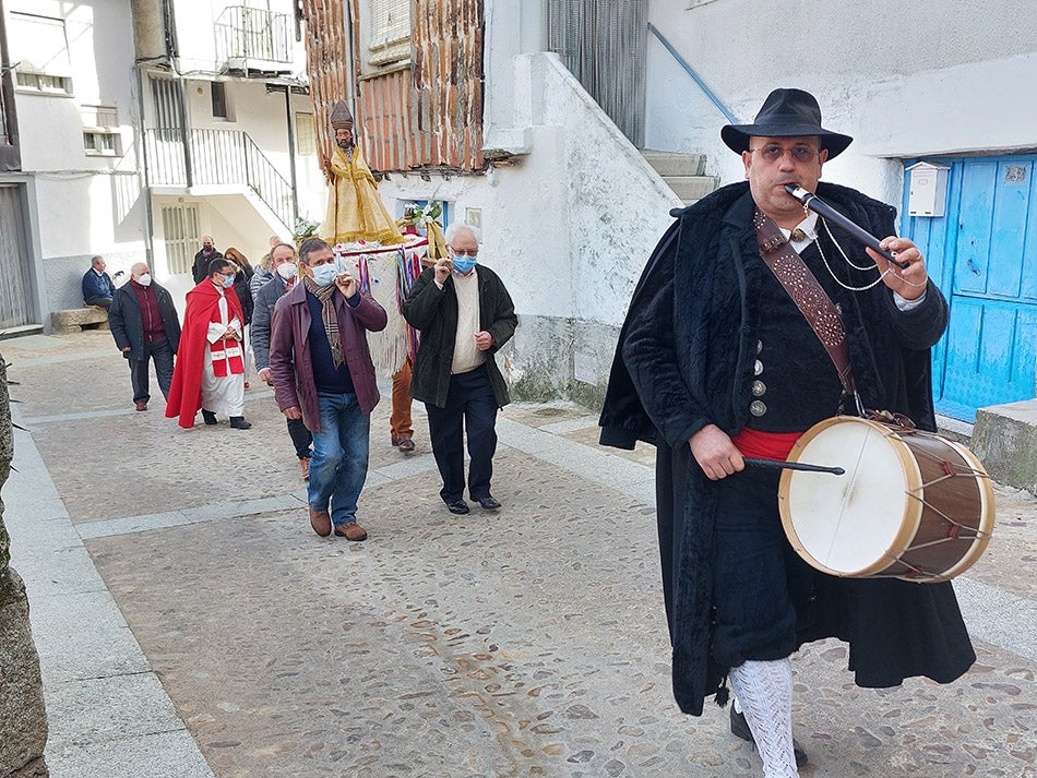 Santibáñez de la Sierra enviará la recaudación del ofertorio de San Blas a La Palma