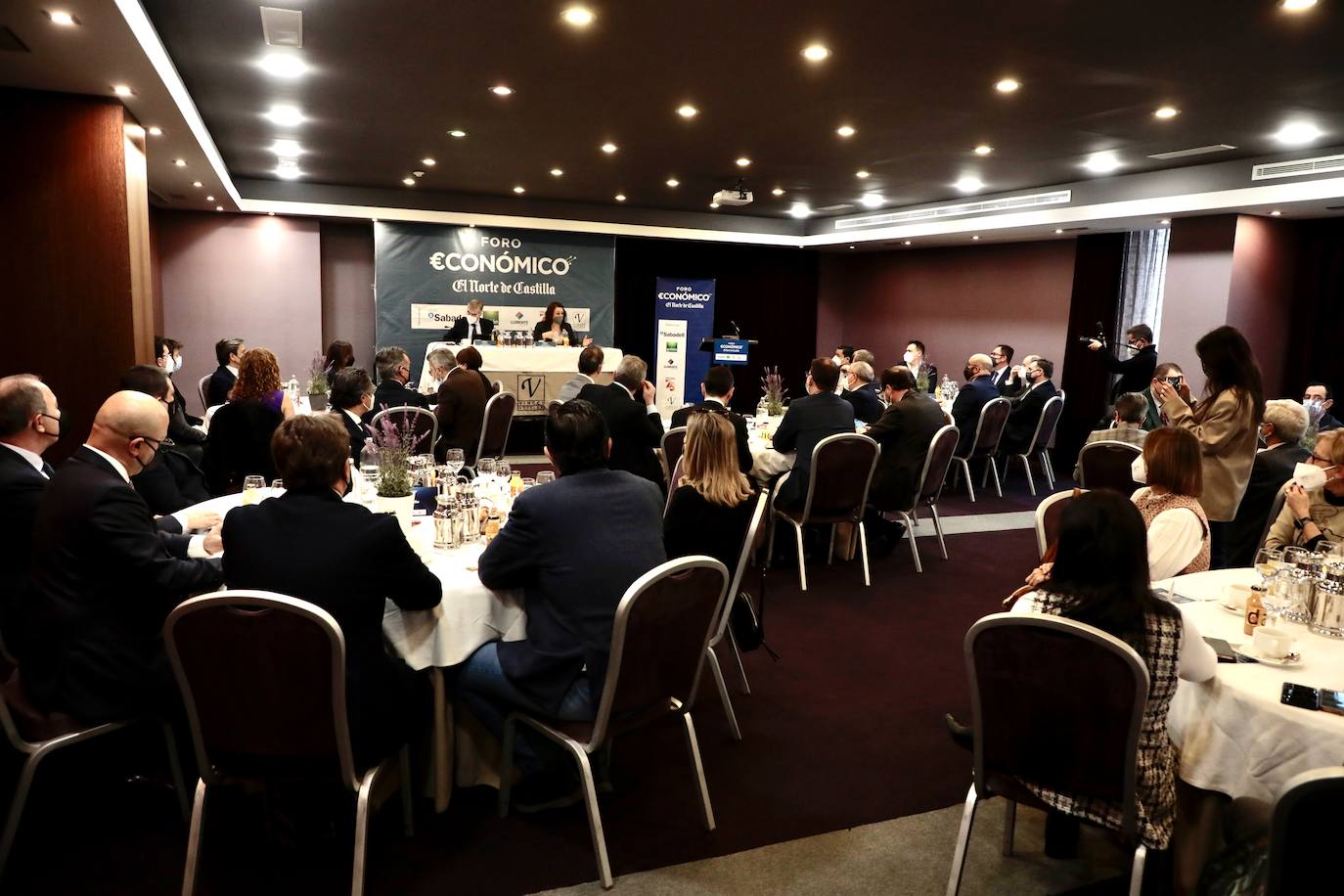 Fotos: La exminitra Magdalena Valerio, en el Foro Económico de El Norte