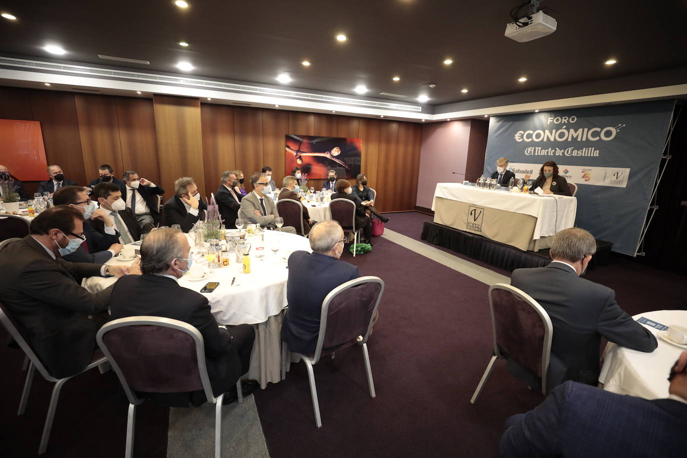 Fotos: La exminitra Magdalena Valerio, en el Foro Económico de El Norte