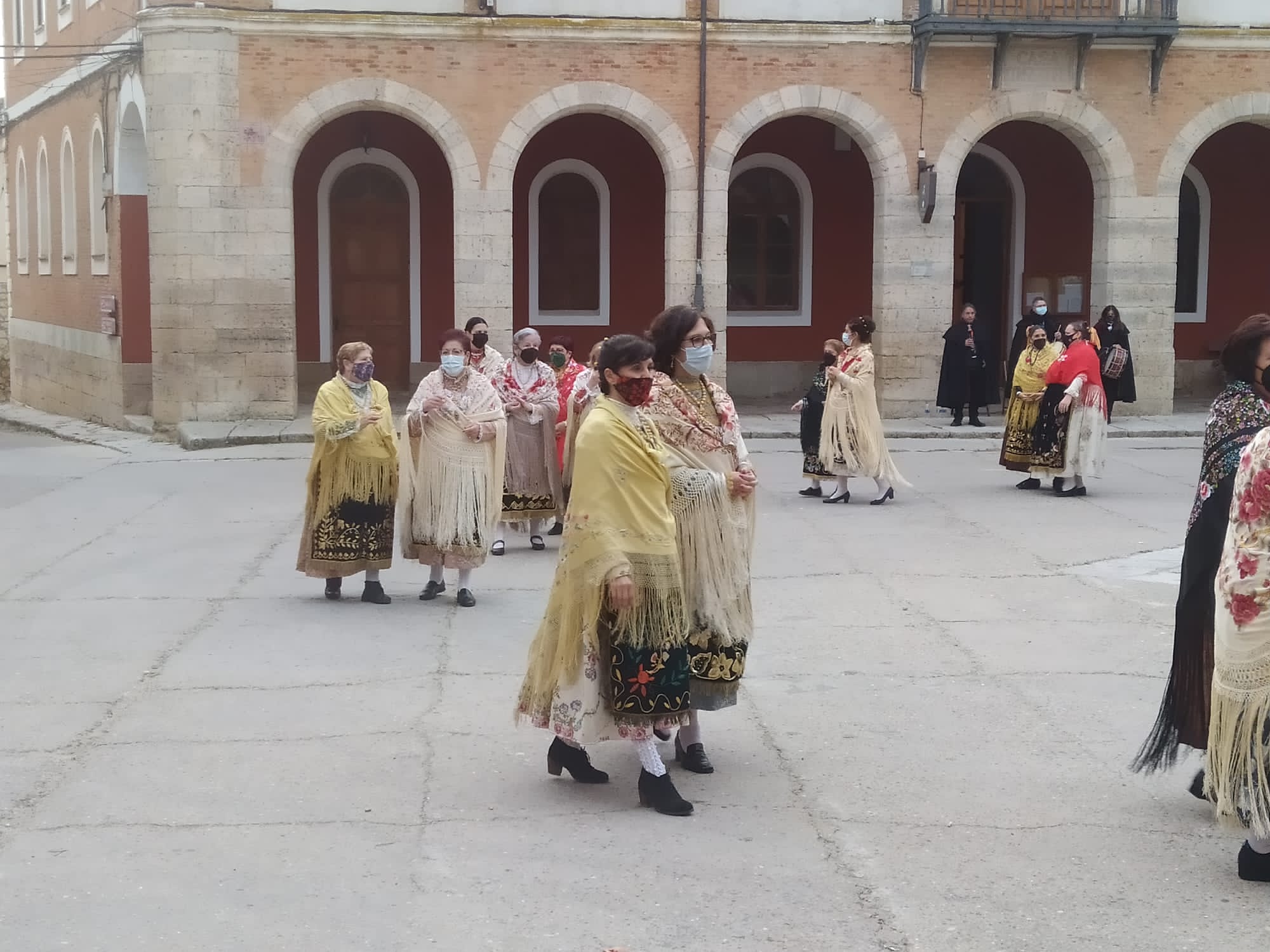 Fotos: Bailes de Santa Águeda en Tiedra
