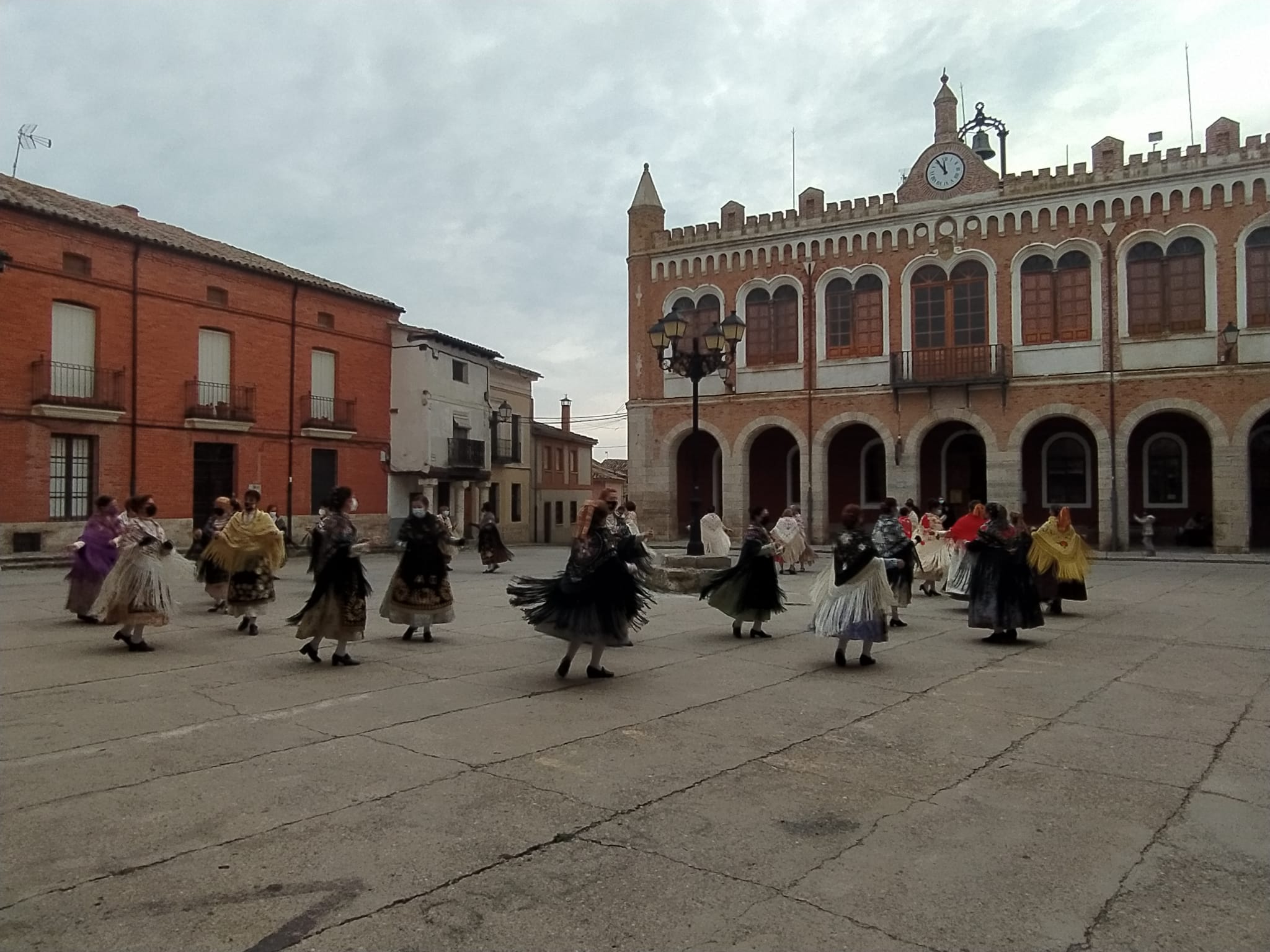 Fotos: Bailes de Santa Águeda en Tiedra