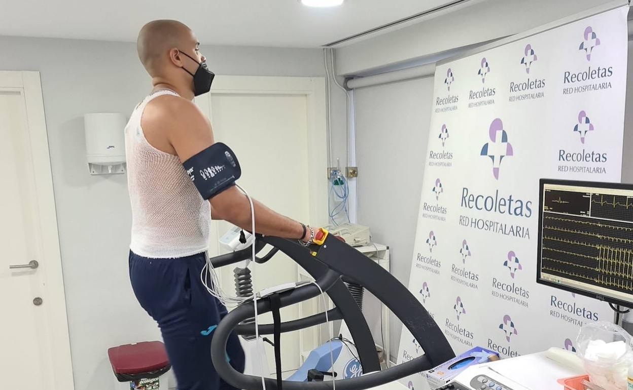 Freitas, durante el reconocimiento médico. 