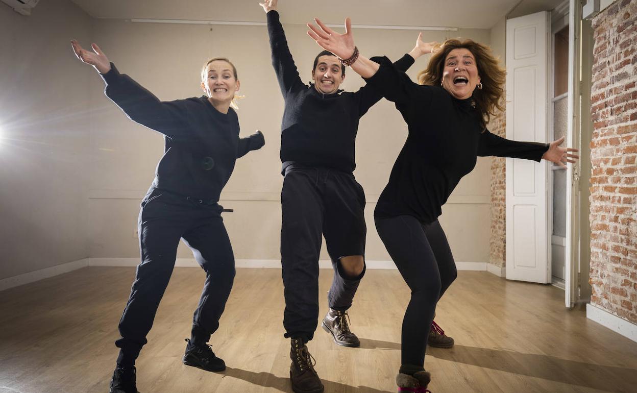 Integrantes de Impro Valladolid, durante uno de sus ensayos. 