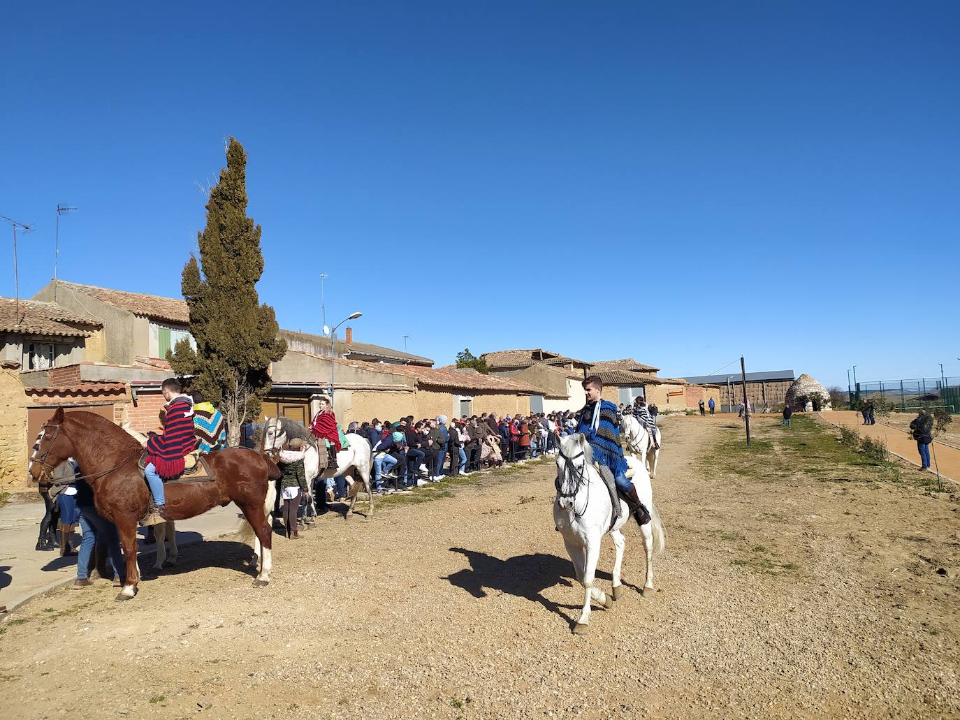 Carrera de cintas a caballo de Villagarcía de Campos y Tordehumos. 