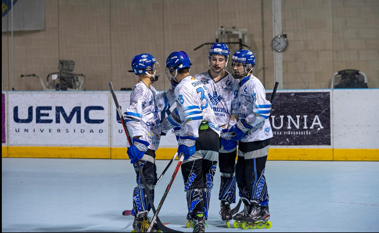 Los jugadores vallisoletanos celebran uno de los goles 