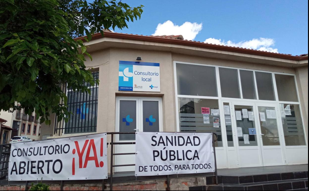 Protesta por el cierre de consultorios en Segovia. 