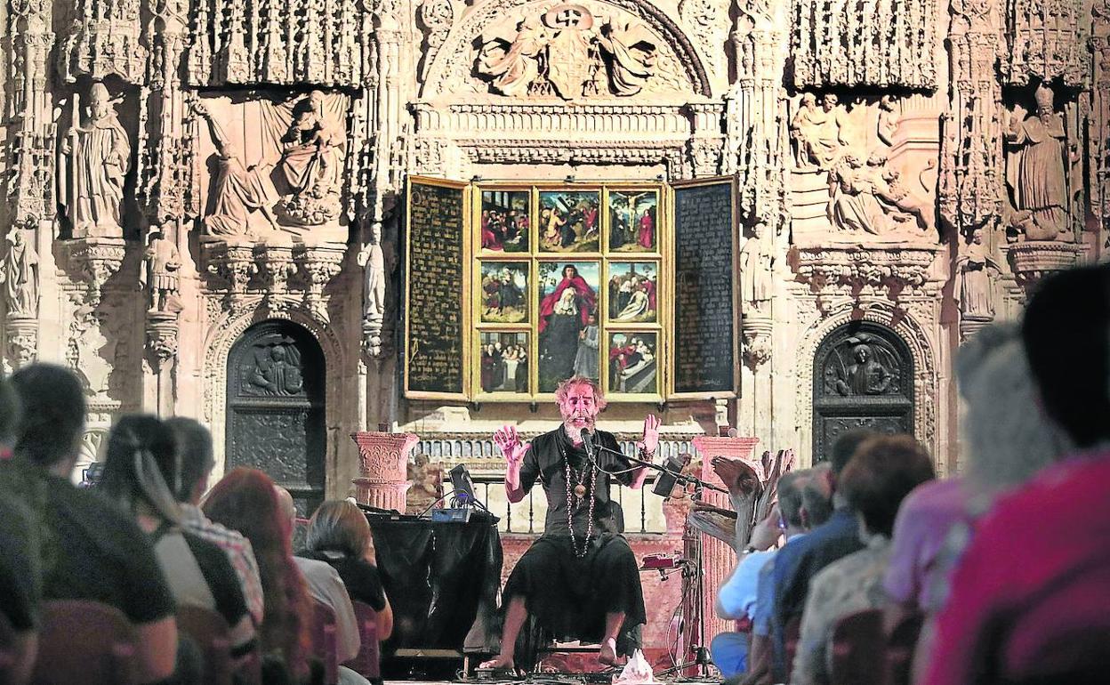 Concierto de Neønymus en el trascoro de la Catedral, con motivo del séptimo centenario el pasado mes de agosto.