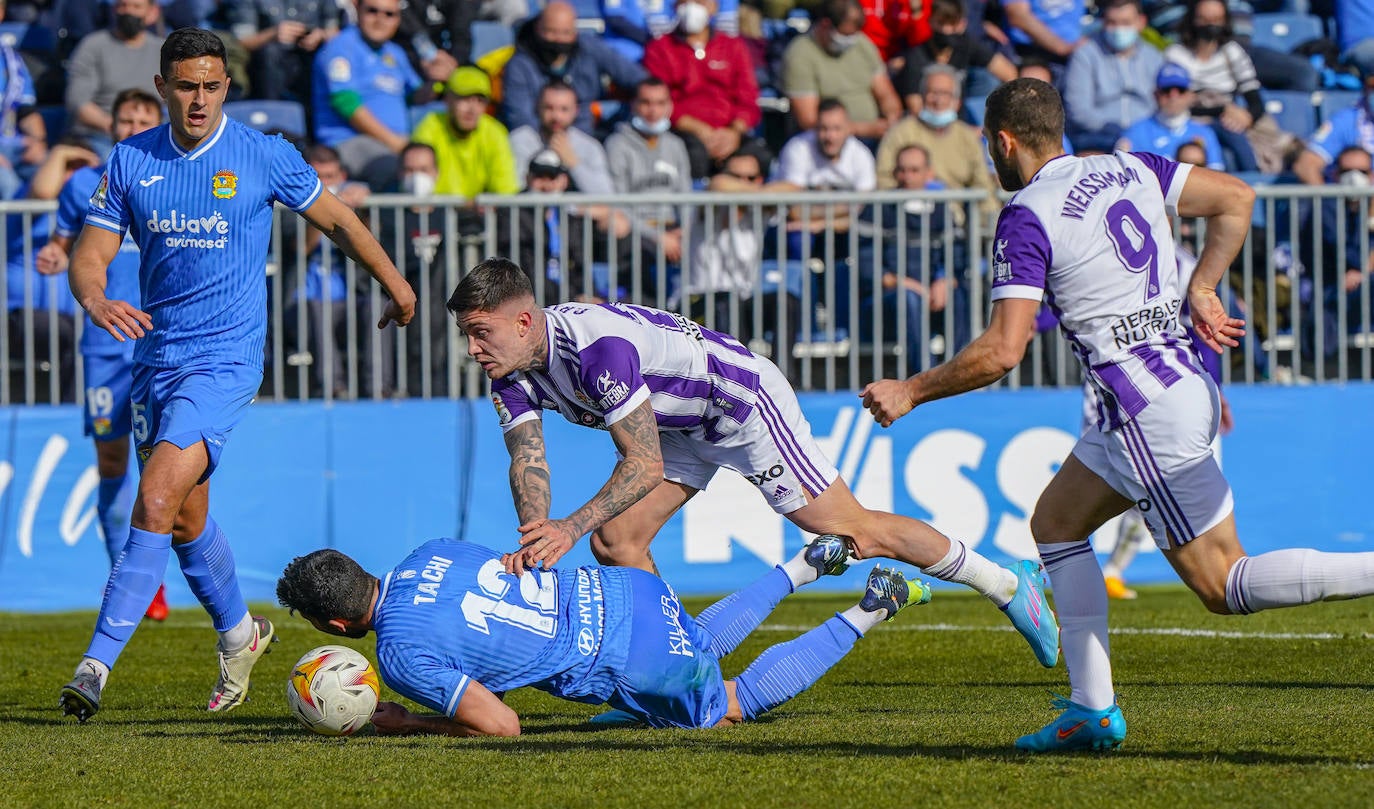 Fotos: Empate del Real Valladolid ante el Fuenlabrada (2/2)