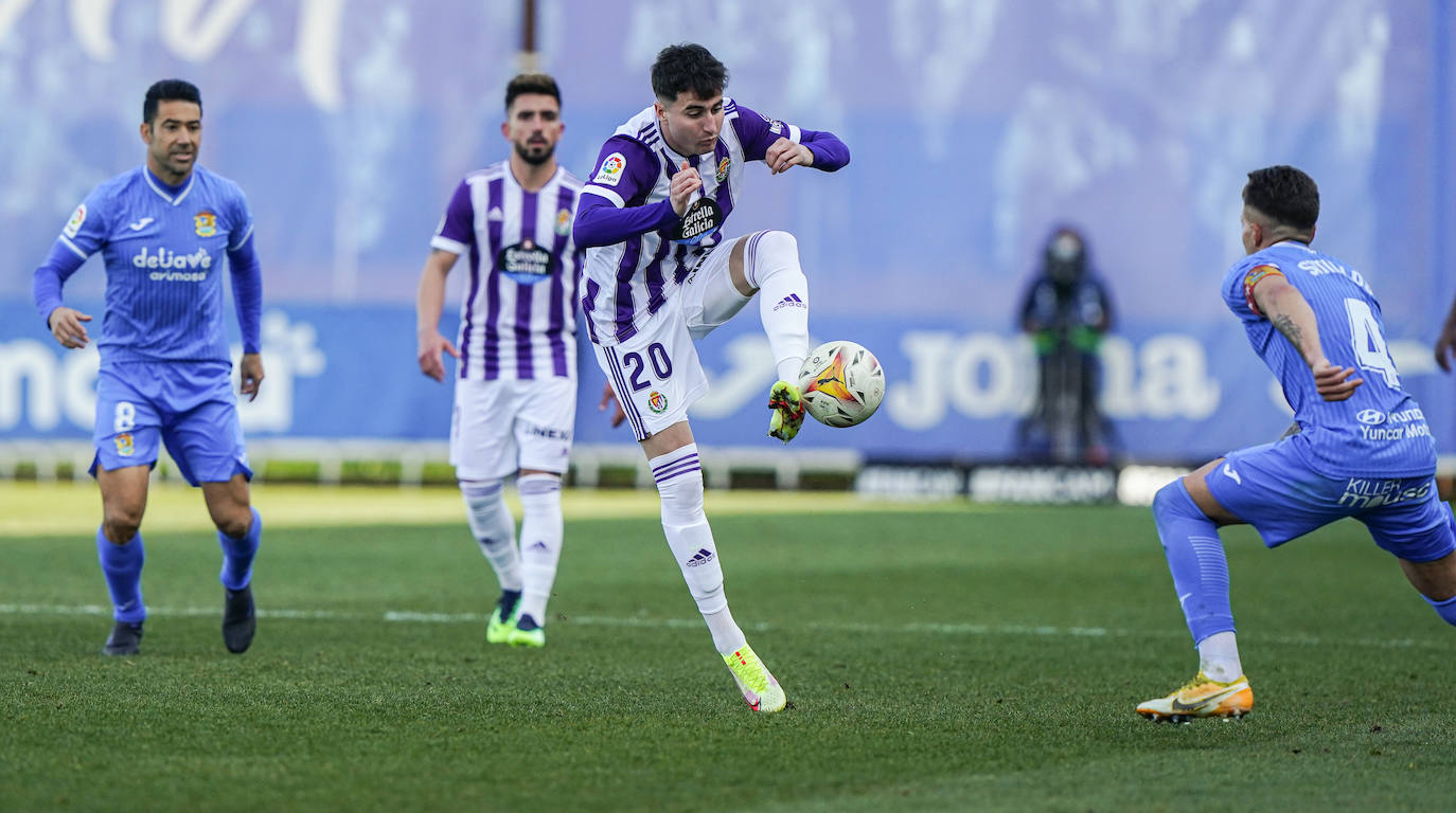 Fotos: Empate del Real Valladolid ante el Fuenlabrada (2/2)