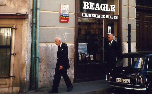 Imagen de la librería Beagle cuando se encontraba en la calle Cascajares. 