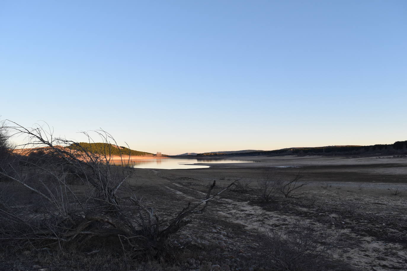 Fotos: Primeros signos de alerta en los pantanos de Palencia