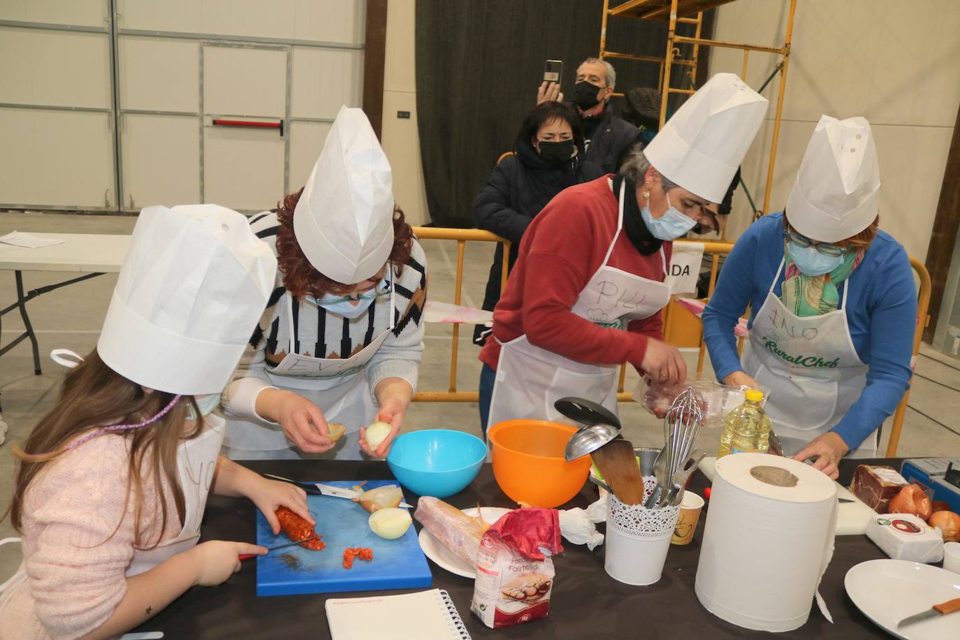 Fotos: Aspirantes a cocineros en Hornillos de Cerrato