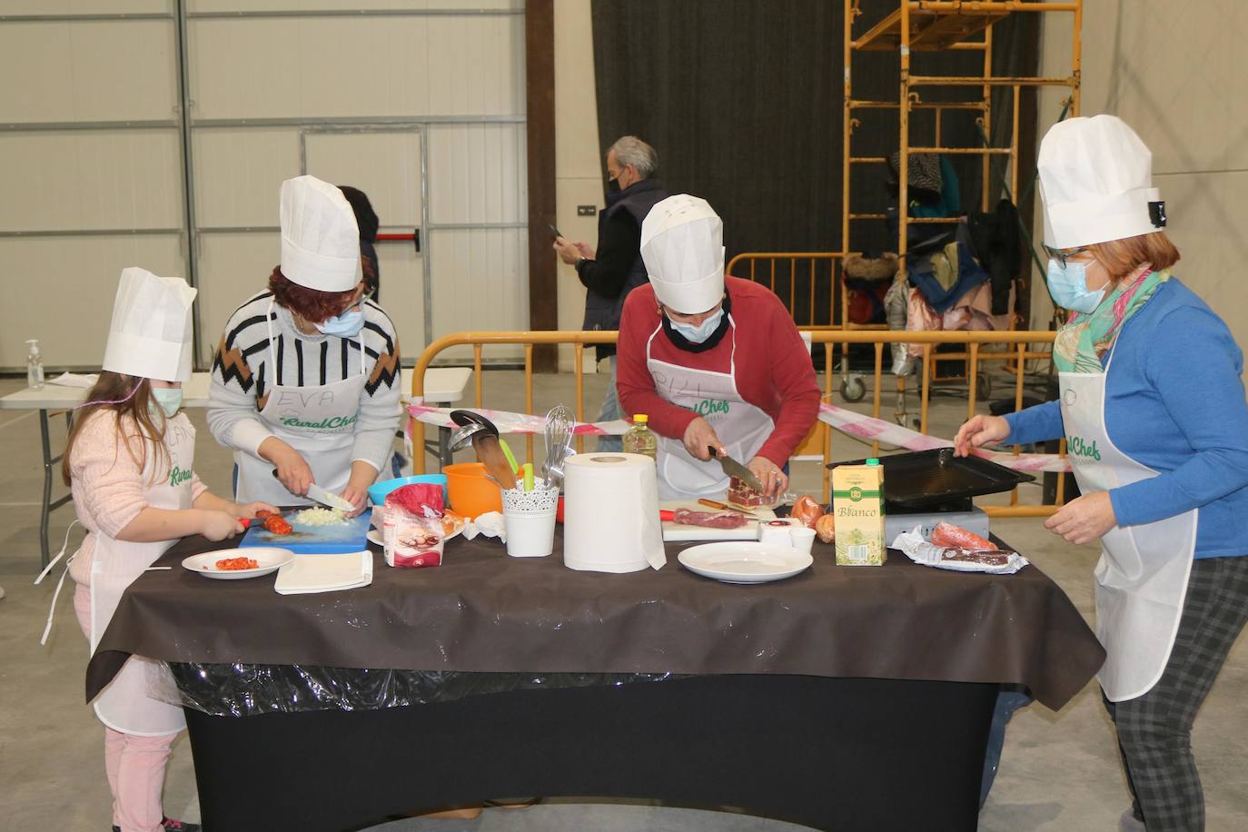 Fotos: Aspirantes a cocineros en Hornillos de Cerrato