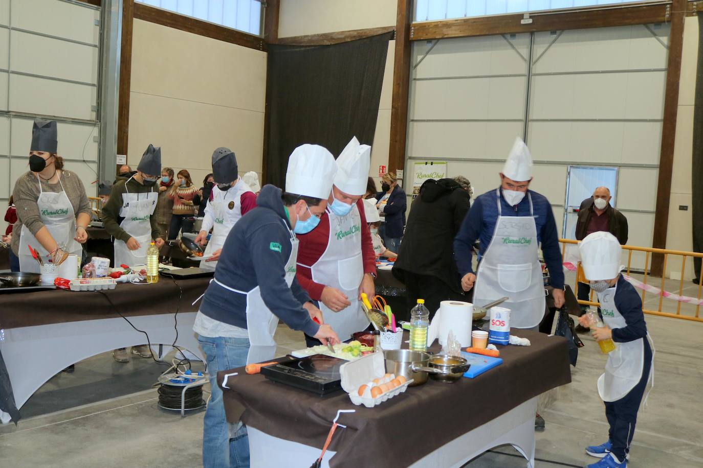 Fotos: Aspirantes a cocineros en Hornillos de Cerrato