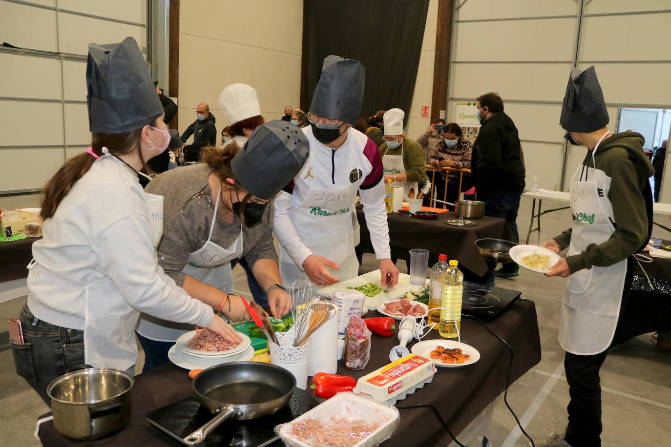 Fotos: Aspirantes a cocineros en Hornillos de Cerrato