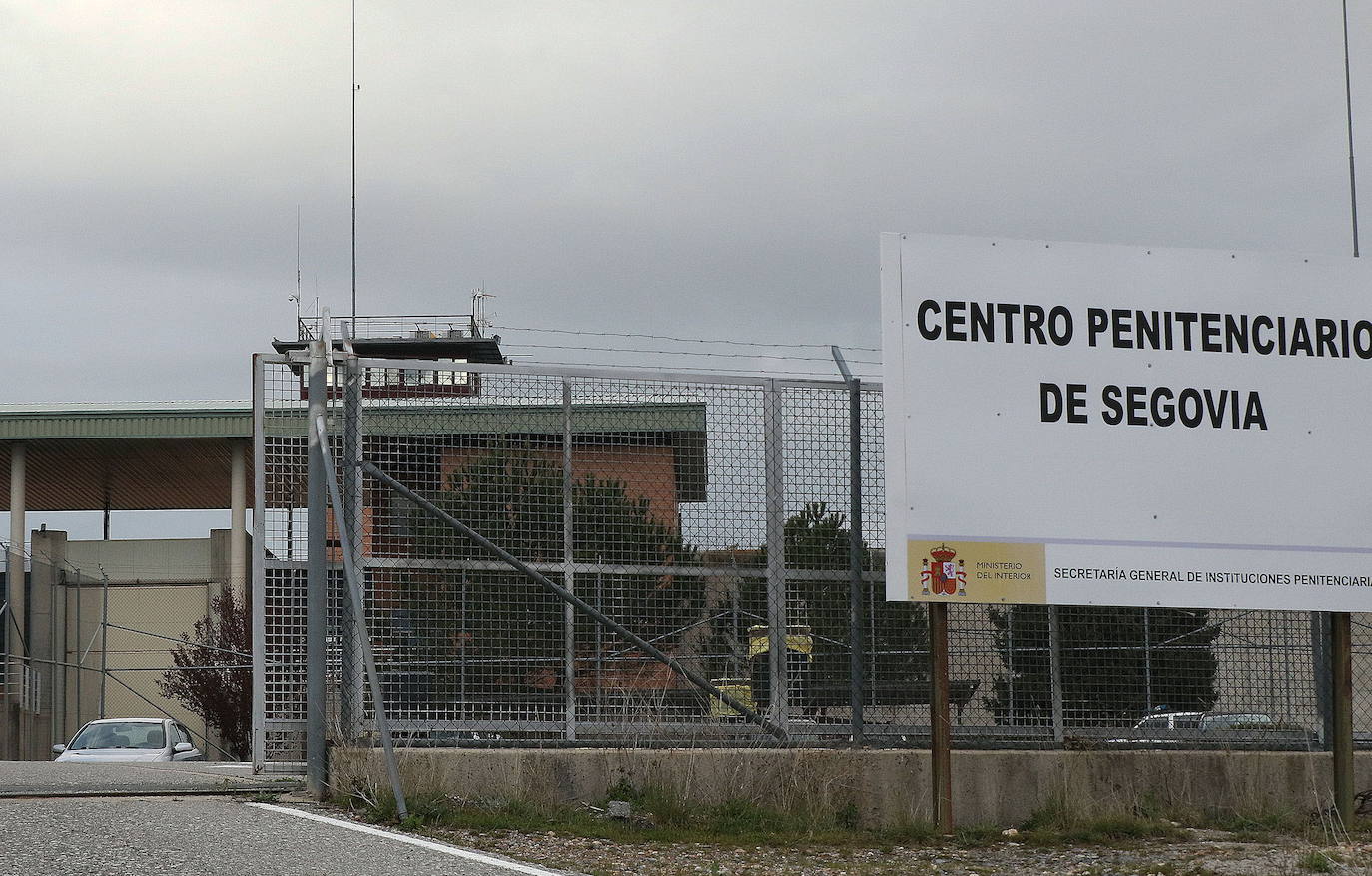 Entrada al centro penitenciario de Perogordo.