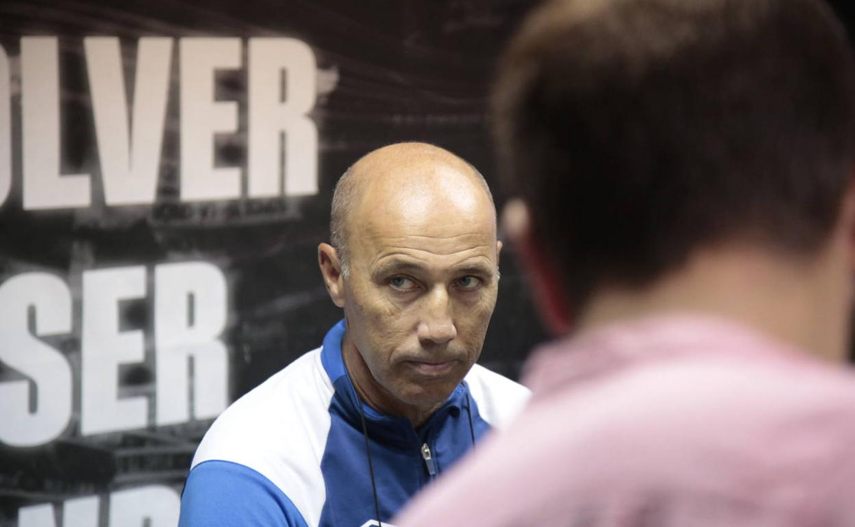 Imagen de una rueda de prensa de Calderón.