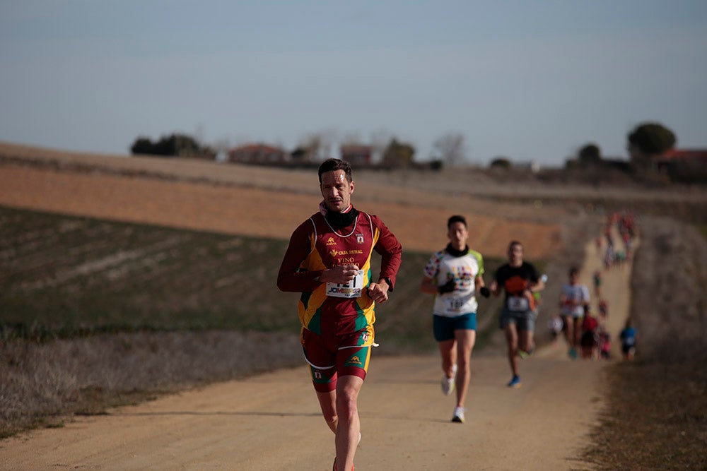 Manuel Vicente Tejedor y Verónica Sánchez culminaron sus correspondientes triunfos en la Liga de Cross imponiéndose en la última jornada en Cabrerizos