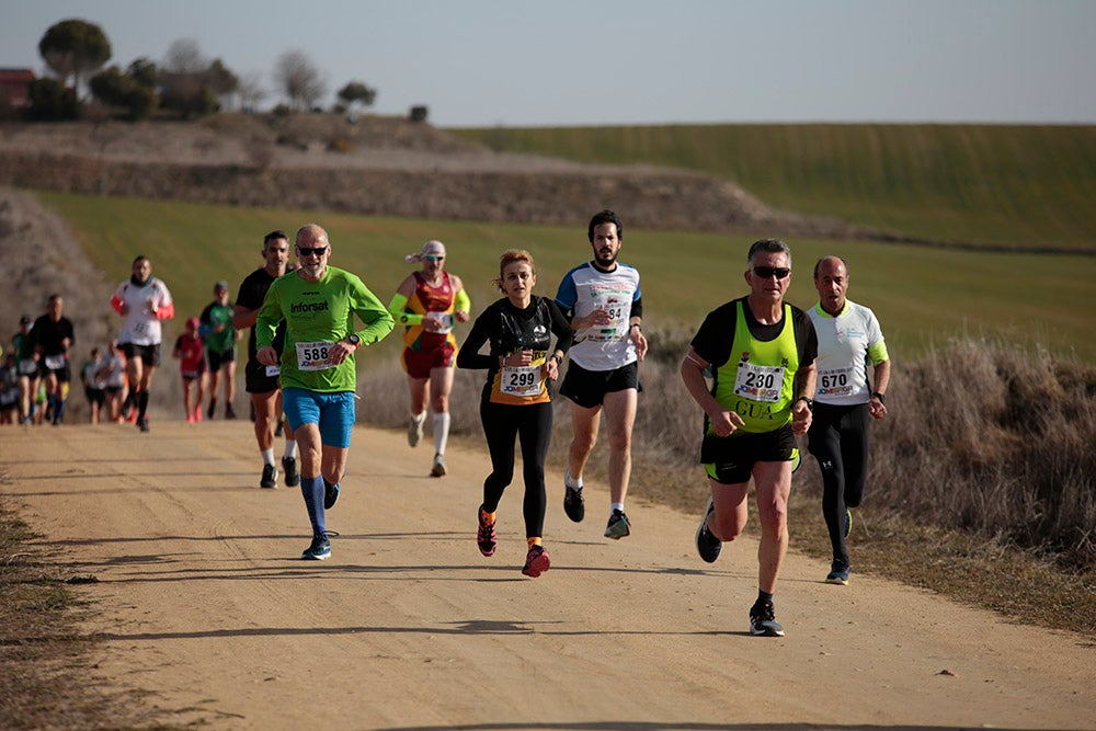 Manuel Vicente Tejedor y Verónica Sánchez culminaron sus correspondientes triunfos en la Liga de Cross imponiéndose en la última jornada en Cabrerizos