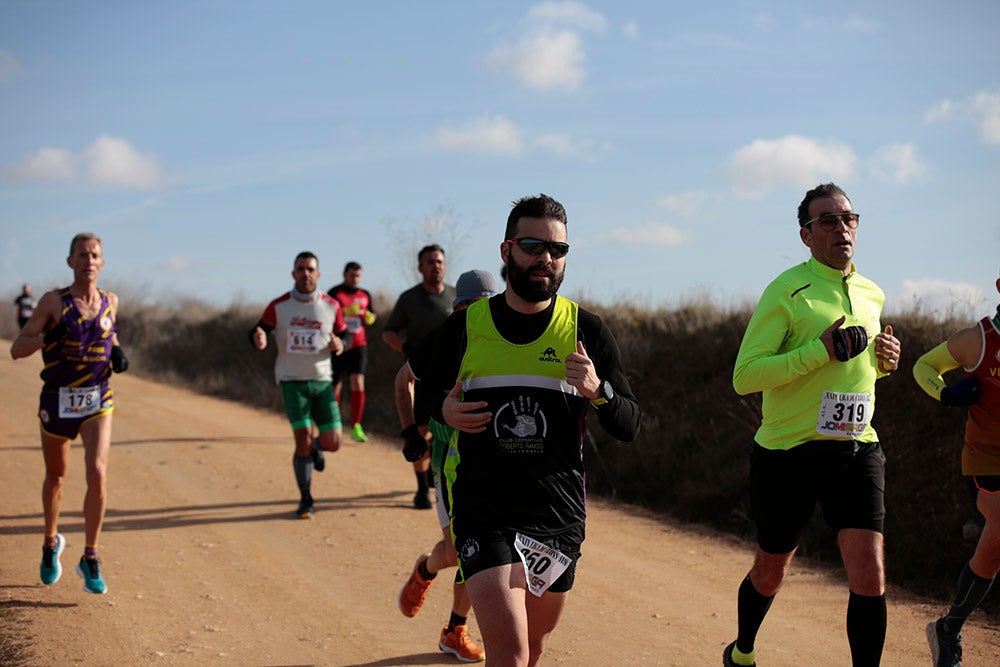 Manuel Vicente Tejedor y Verónica Sánchez culminaron sus correspondientes triunfos en la Liga de Cross imponiéndose en la última jornada en Cabrerizos