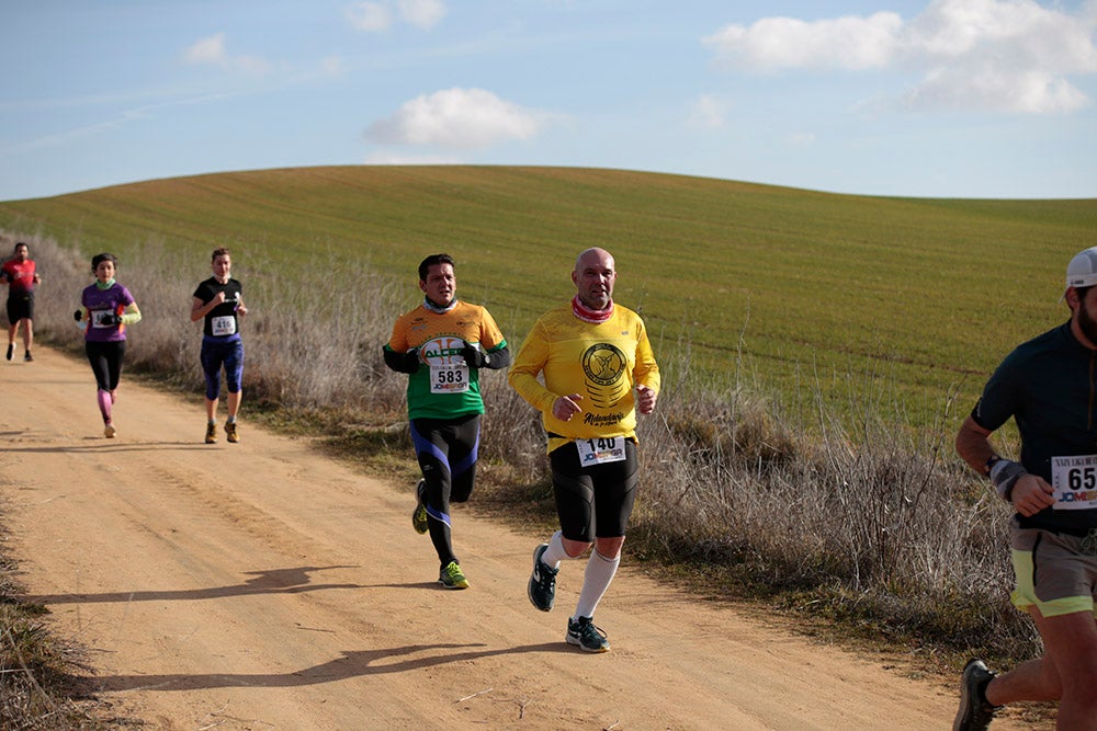 Manuel Vicente Tejedor y Verónica Sánchez culminaron sus correspondientes triunfos en la Liga de Cross imponiéndose en la última jornada en Cabrerizos