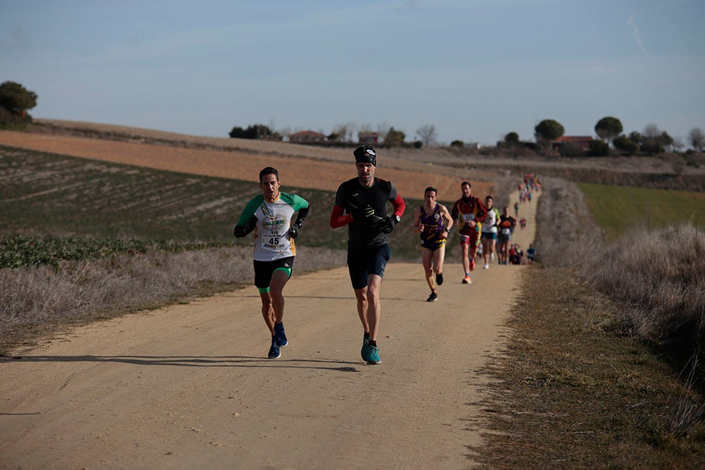 Manuel Vicente Tejedor y Verónica Sánchez culminaron sus correspondientes triunfos en la Liga de Cross imponiéndose en la última jornada en Cabrerizos