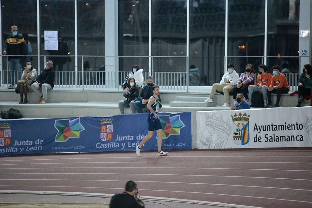 Hortelano y Erta logran la mínima mundialista en 400 en Salamanca, Óscar Husillos abandona y Álvaro de Arriba se queda cerca en 800
