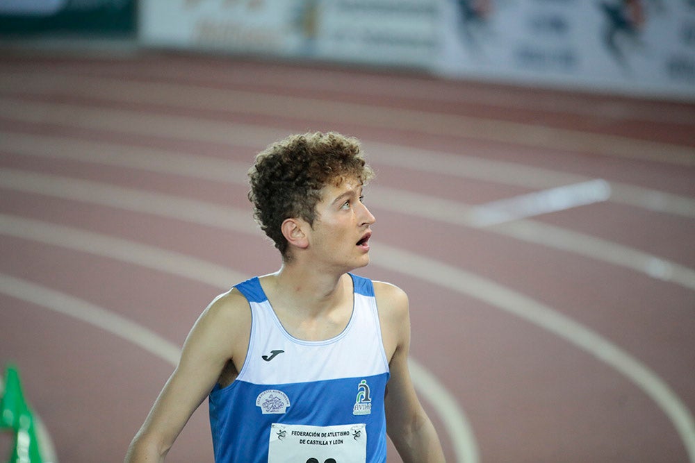 Hortelano y Erta logran la mínima mundialista en 400 en Salamanca, Óscar Husillos abandona y Álvaro de Arriba se queda cerca en 800